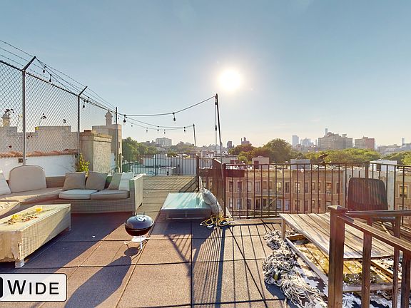 4th image of 1467 Bedford Ave
