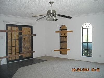 2nd image of 411 Louisiana