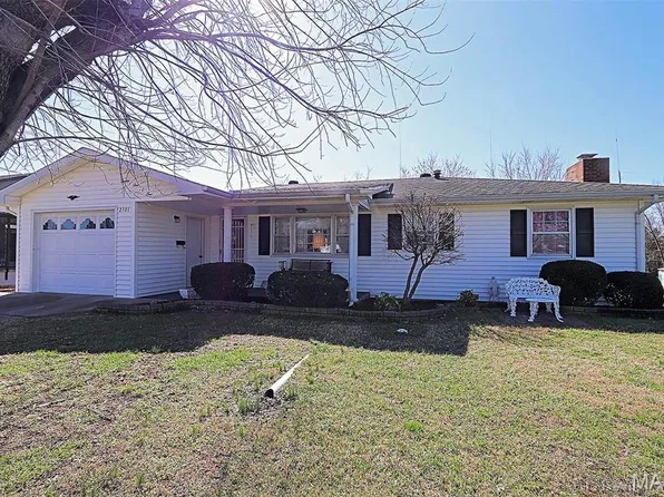 2101 Fornfelt St, Scott City, MO 63780