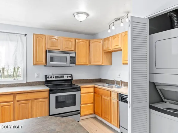 329 E 14th Ave APT 5, Anchorage, AK 99501