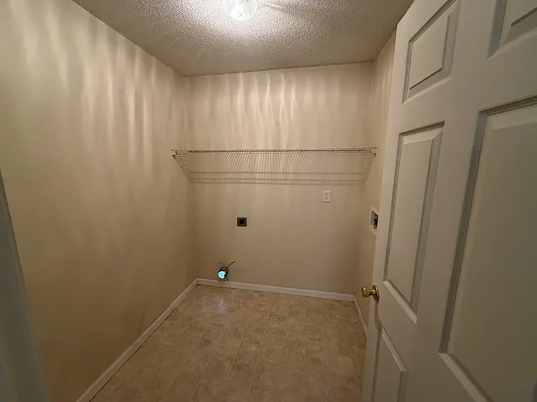 101 Hall St #221 — Photo 7