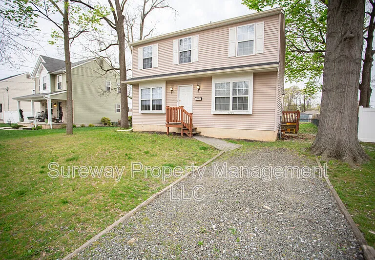 5729 Irving Ave — Photo 2