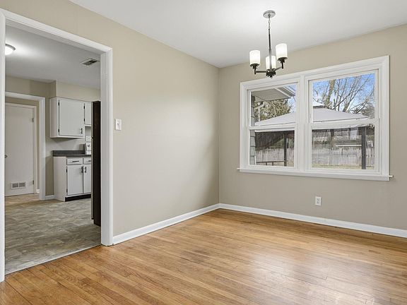 5th image of 2110 Carlisle Rd