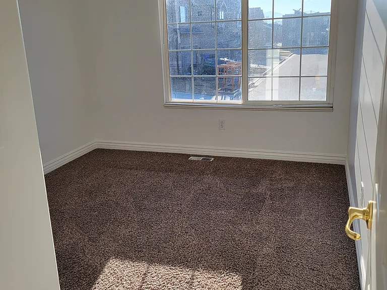 434 E Penney Ave — Photo 13