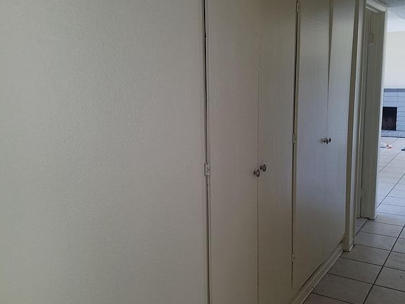 4th image of 2057 E 19th St APT A
