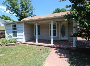 703 N Industrial Ave W, Sand Springs, OK 74063