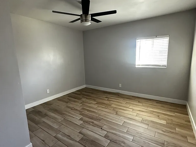 3746 E Taylor St #B — Photo 6