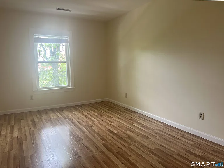 37 Greenwich Ave #2-6 — Photo 17