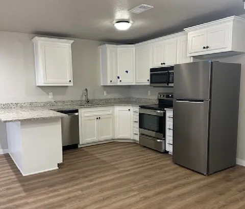 2 bed, 1000 sqft, $1,150 — Photo 2