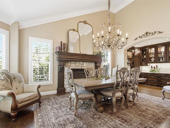 4th image of 10119 Knoll Circle