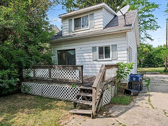 3rd image of 2815 Reynolds St