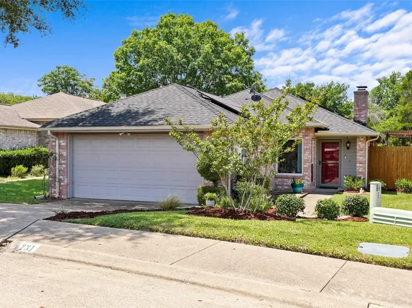231 Juniper Ridge Cir, Desoto, TX 75115