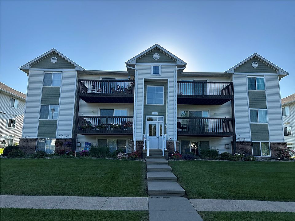 1st image of 6430 Creekside Dr NE Unit 4