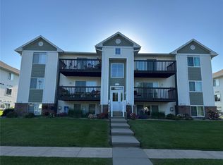 6430 Creekside Dr NE Unit 4, Cedar Rapids, IA 52402