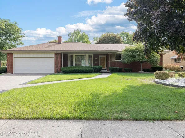 17587 W Outer Dr, Dearborn Heights, MI 48127