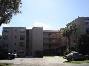 1st image of 9460 Live Oak Pl APT 204