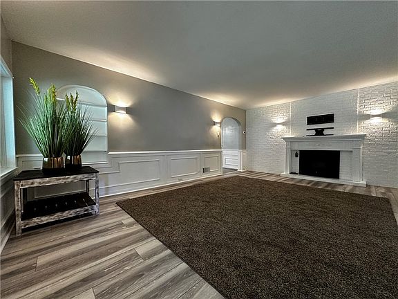5th image of 2607 N Mercer St