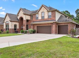 2077 Brookmont Dr, Conroe, TX 77301