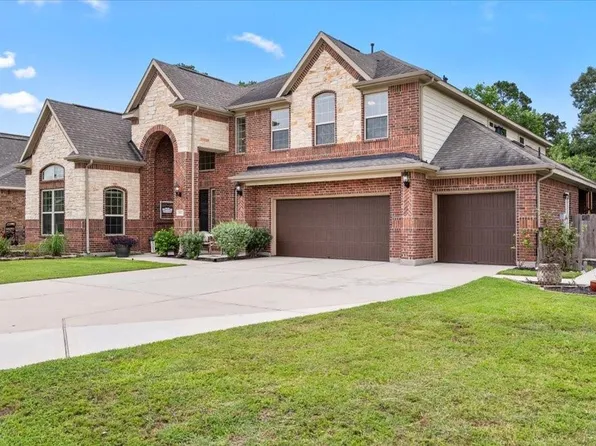 2077 Brookmont Dr, Conroe, TX 77301