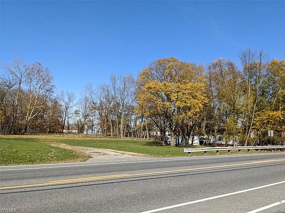 4th image of 1 Gilbert Dr