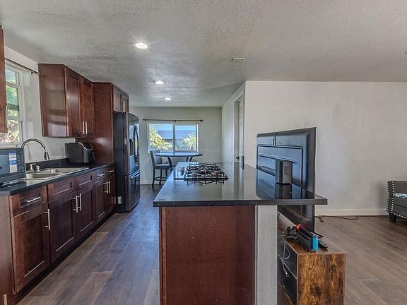 3rd image of 400 Greenfield Dr Space 136
