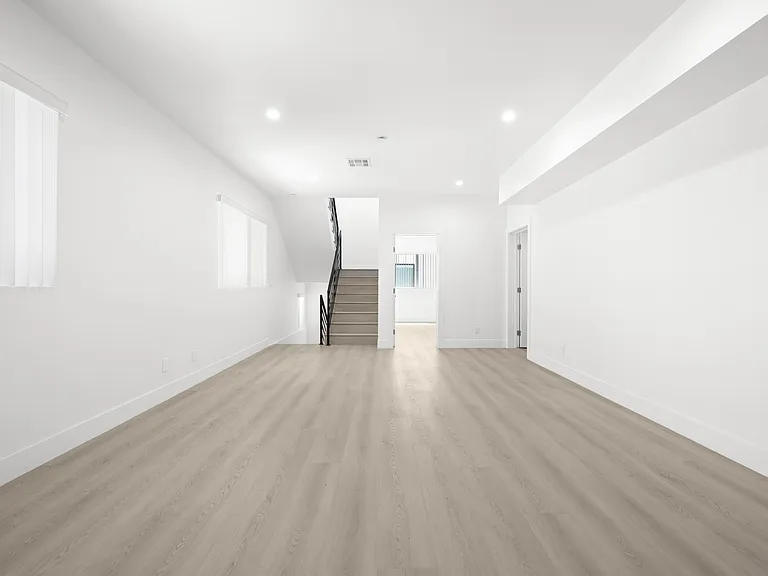 3019 Somerset Dr — Photo 25