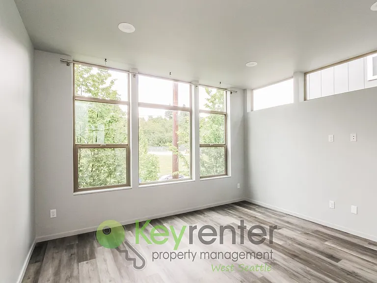 5259 Fauntleroy Way SW — Photo 11