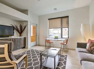 660 E 63rd St UNIT 104, Kansas City, MO 64110