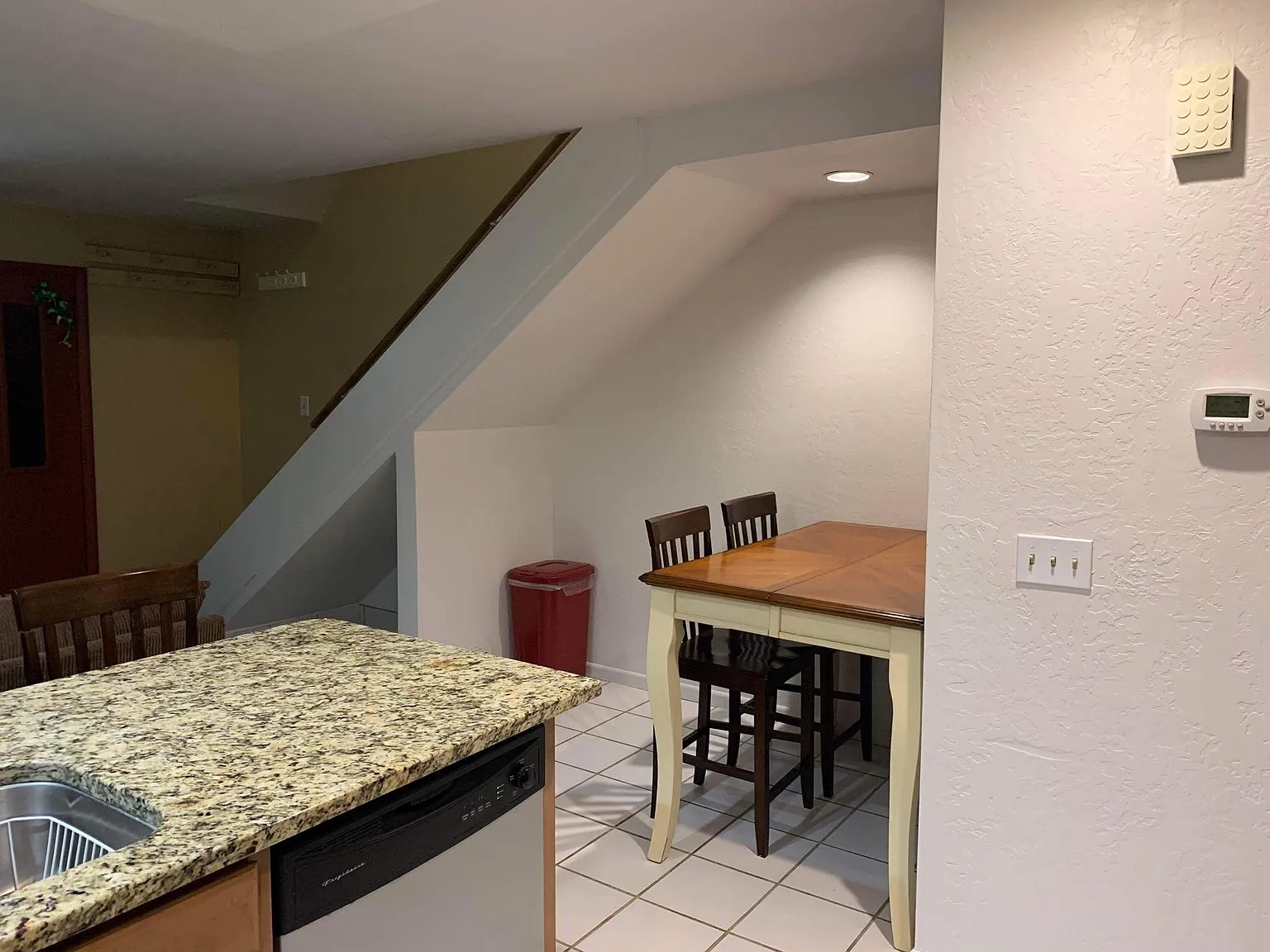 1384 Park Ave — Photo 4