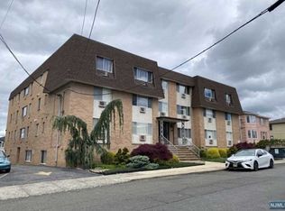 227 13th St #C2, Palisades Park, NJ 07650