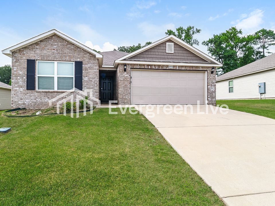1st image of 1092 Huntington Dr