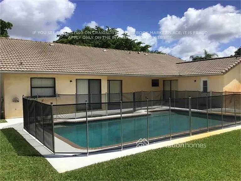 5016 NW 66th Dr — Photo 12