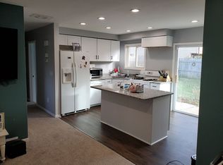 4540 Braidwood Dr, White Lake, MI 48383