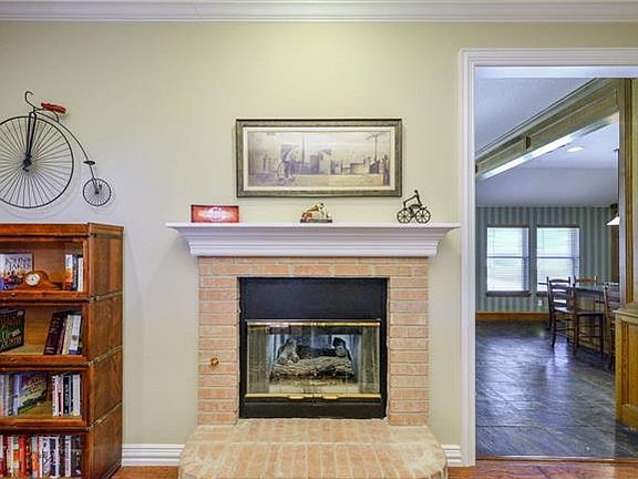 5th image of 1911 Nugent Dr