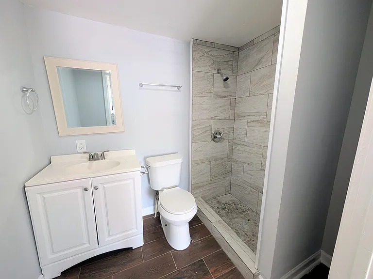 70 Ruzelle Dr SW — Photo 10