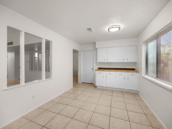2nd image of 16610 Carbridge Dr #16610