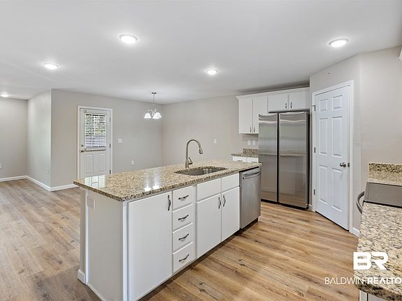 4th image of 7456 Coppin Dr