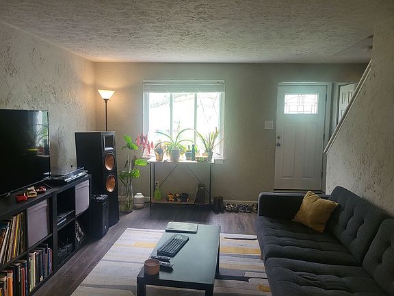 4th image of 481 Filmore Rd