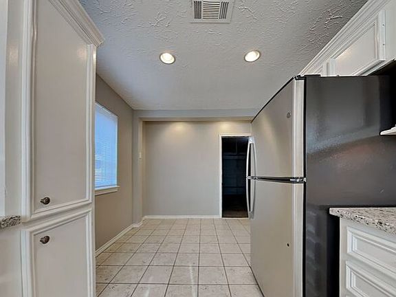 3rd image of 16403 Paiter St #16403