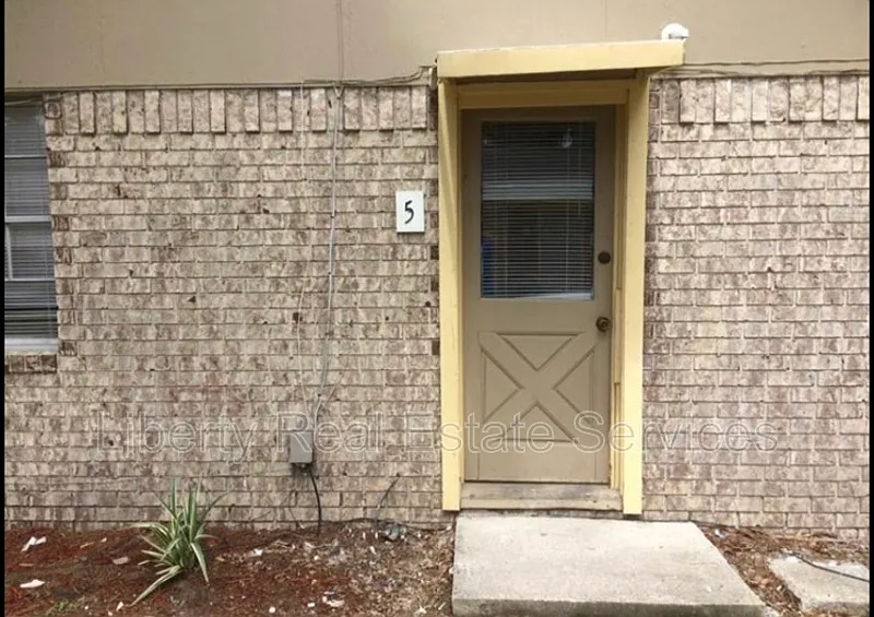 116 Mattie St #5