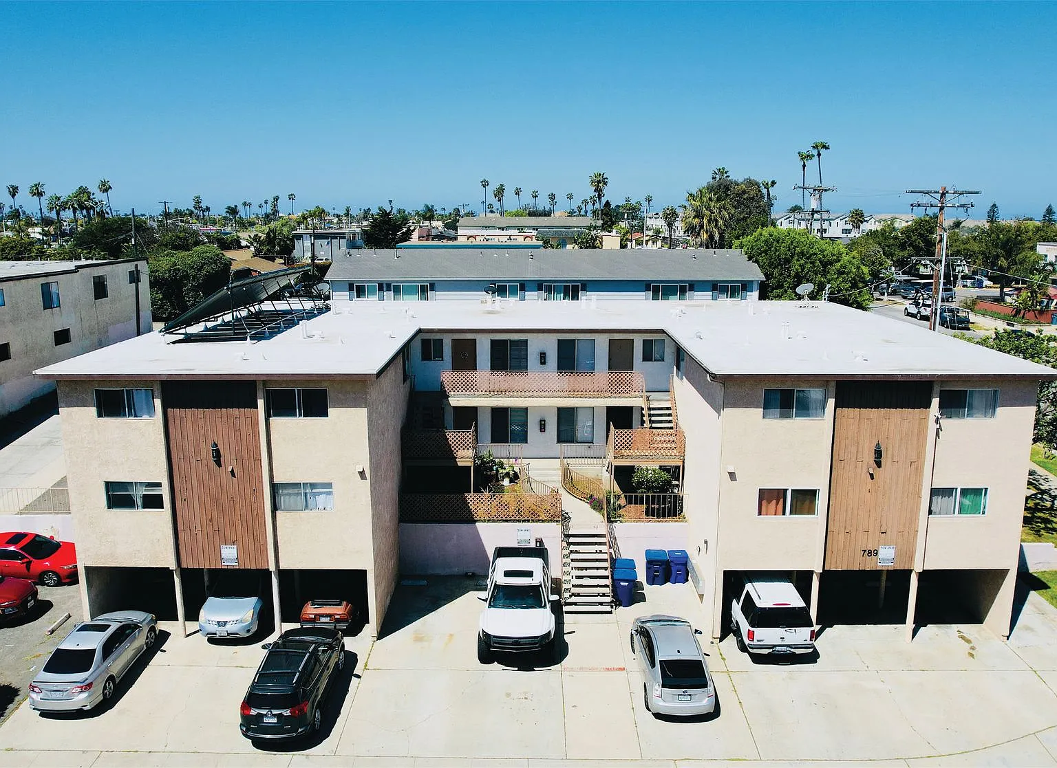 Calla Ave Apartments — Photo 1