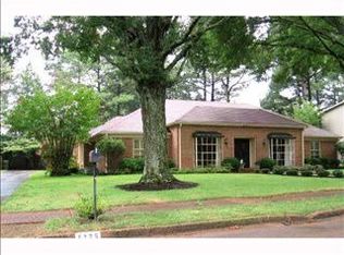 6725 Fossil Creek Rd, Memphis, TN 38120
