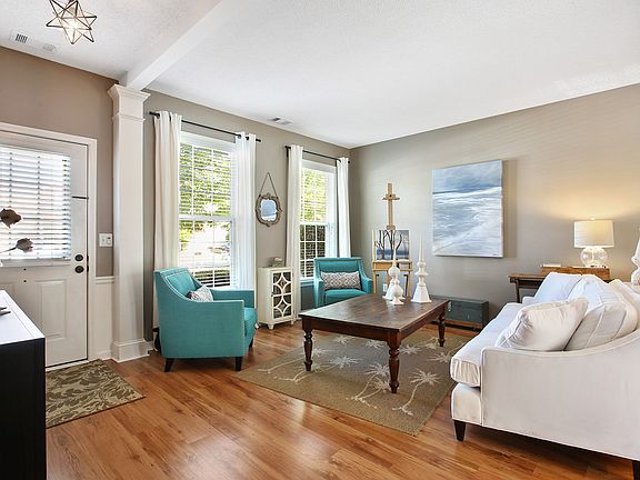 5th image of 305 Wauchula Way