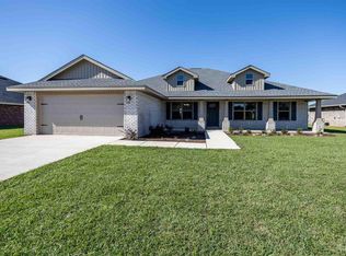 6269 Pineapple Dr, Milton, FL 32570