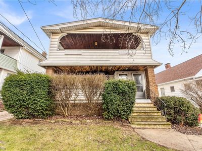 13510 Fairwood Dr, Cleveland, OH, 44111