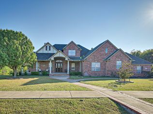 811 Mallard Pointe Dr, Cedar Hill, TX 75104