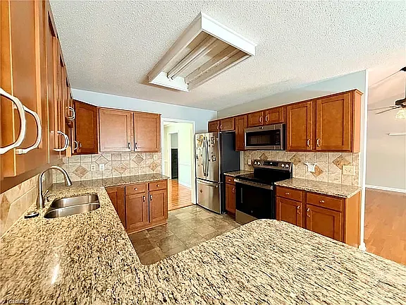 6907 Ridge Haven Rd — Photo 7