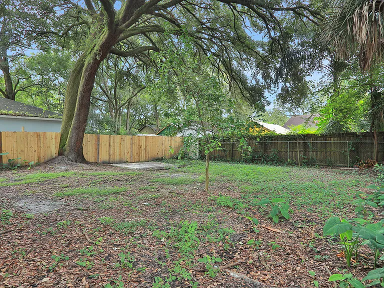 4058 Gilmore St — Photo 11