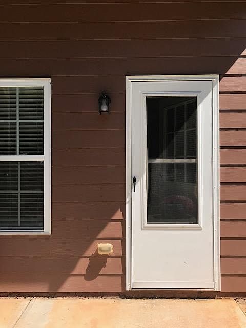 Private Entrance