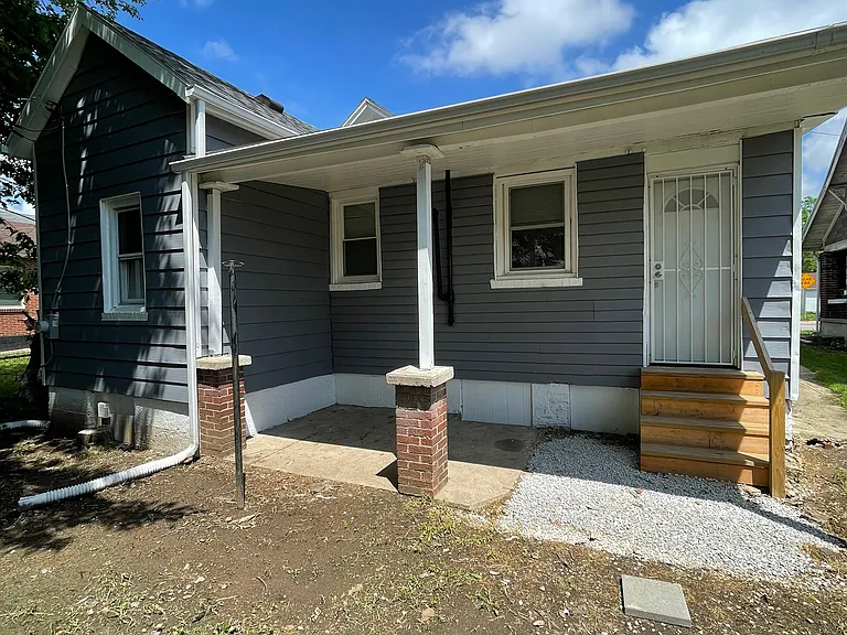 2022 Leo St — Photo 18